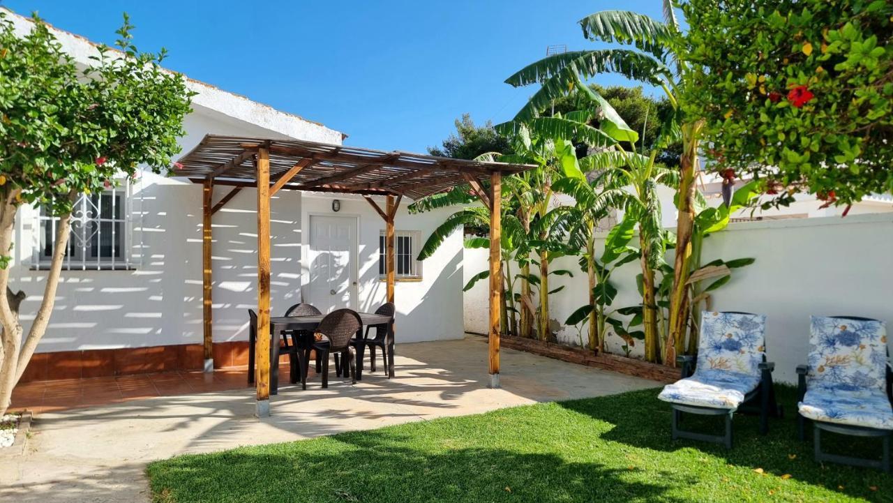 Apartamento Privado Con Jardin, Piscina Elevada Y Bbq Chiclana de la Frontera Exteriör bild